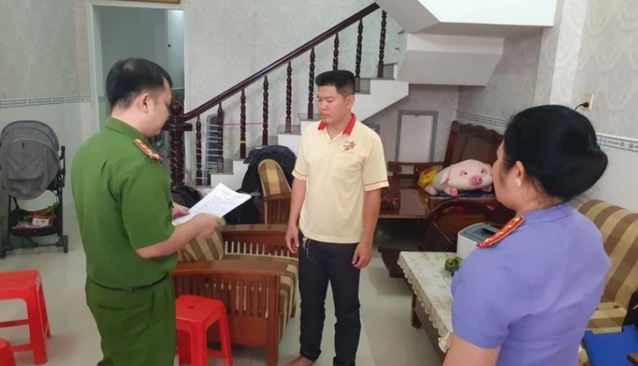 Giám đốc Trung tâm đăng kiểm ở Cần Thơ ‘phù phép’ 778 hồ sơ để trục lợi gần 1 tỉ đồng