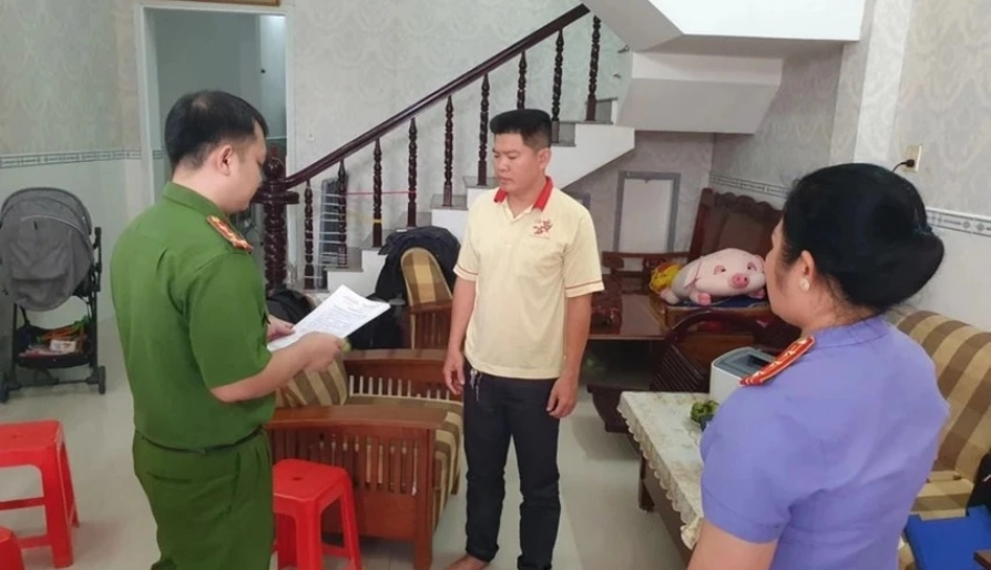 Giám đốc Trung tâm đăng kiểm ở Cần Thơ ‘phù phép’ 778 hồ sơ để trục lợi gần 1 tỉ đồng