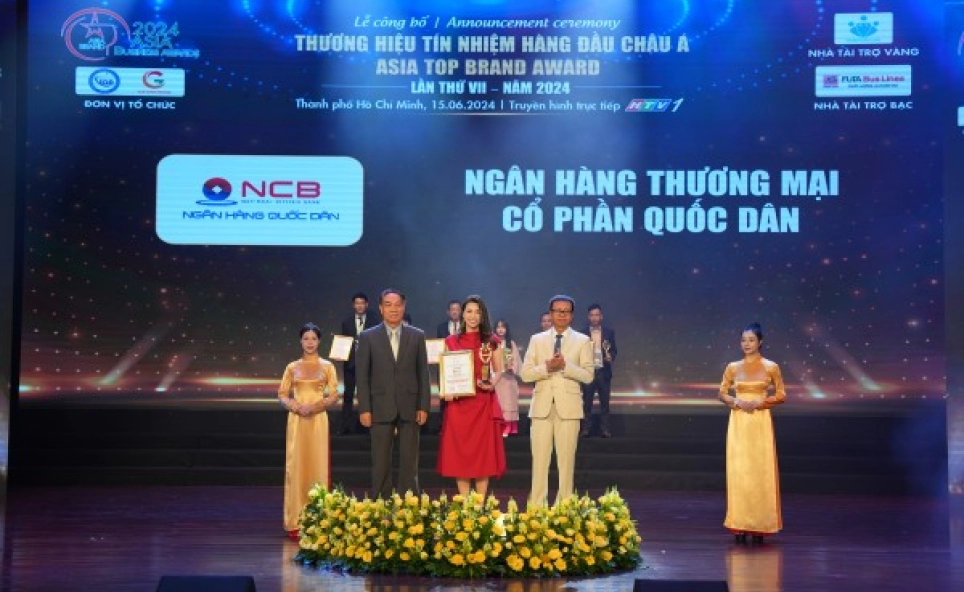 Ngân hàng số NCB IZIMOBILE lọt Top 10 Sản Phẩm Dịch Vụ Chất Lượng Châu Á 2024