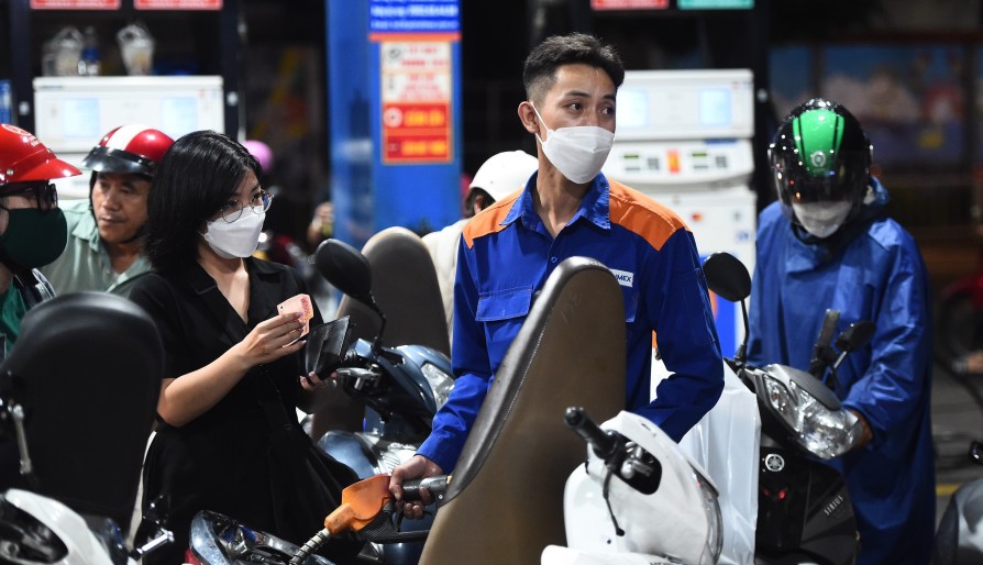 Ba thành phố lớn thí điểm bán xăng E10 từ 1/8