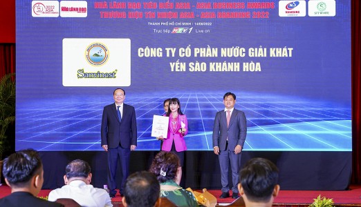 Nước giải khát Yến sào Khánh Hòa đạt Top 10 Thương Hiệu Tín Nhiệm Hàng Đầu Châu Á