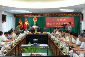 Vĩnh Long thông tin việc Văn phòng Tỉnh ủy sử dụng ô tô hơn 4 tỉ đồng