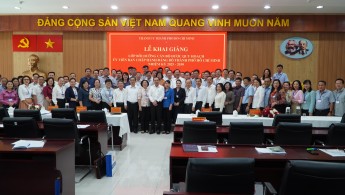 Khai giảng Lớp bồi dưỡng cán bộ được quy hoạch Ủy viên Ban Chấp hành Đảng bộ TP HCM khóa mới