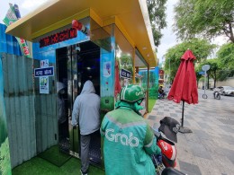 Sở Xây dựng TP.HCM trình 4 bước cấp phép tạm nhà để xe, nhà vệ sinh công cộng