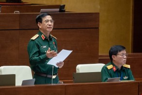 Đề xuất tăng tuổi nghỉ hưu của sĩ quan quân đội