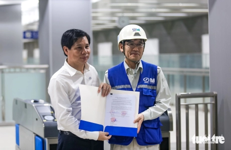 TP.HCM trao bằng khen cho các nhà thầu đẩy nhanh tiến độ làm metro số 1