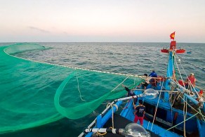 Quảng Ngãi cấm khai thác có thời hạn khu vực gần Lý Sơn và Đức Phổ