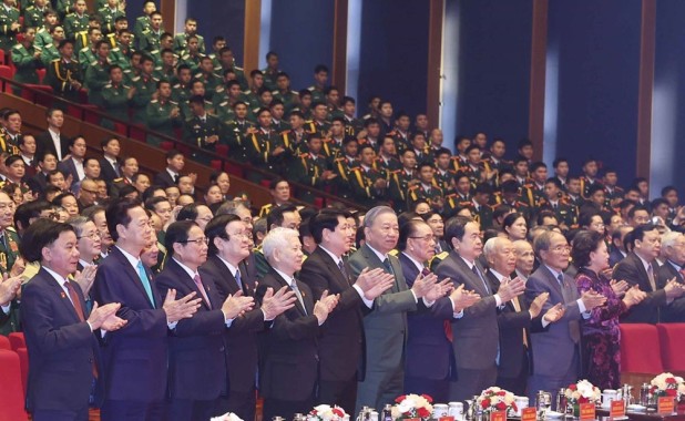 Quân đội là điểm tựa vững chắc của nhân dân