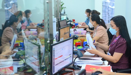 Bộ Nội vụ đề xuất loạt chính sách mới ưu tiên, thu hút người tài