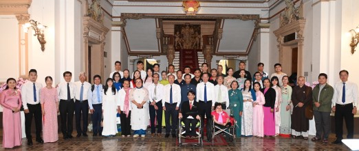 Chủ tịch Phan Văn Mãi: Hãy cùng sưởi ấm những hoàn cảnh khó khăn!