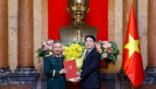 Phó chủ nhiệm Tổng cục Chính trị Lê Quang Minh được thăng quân hàm thượng tướng