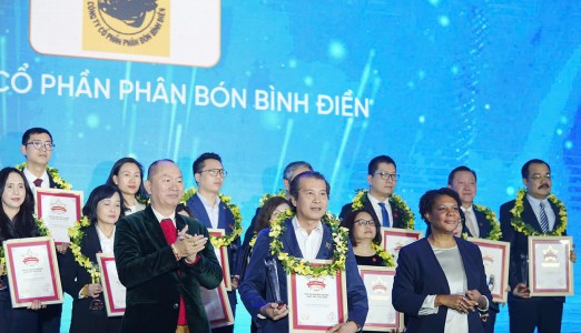 Phân bón Bình Điền tiếp tục đạt danh hiệu “Top 50 Doanh Nghiệp Xuất Sắc Nhất Việt Nam Năm 2024”.