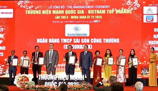 SAIGONBANK tự hào khi được vinh danh TOP 12 Thương hiệu mạnh Quốc gia  – Viet Nam Top Brand 2025