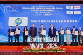 Công ty TNHH sản xuất đầu tư Bao Bì Toàn Cầu vinh dự đạt Top 10 Thương hiệu Tín nhiệm Hàng đầu Châu Á 2025