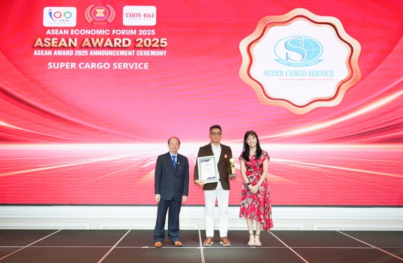SUPER CARGO SERVICE được vinh danh tại giải thưởng quốc tế Diễn đàn Kinh tế ASEAN 20025
