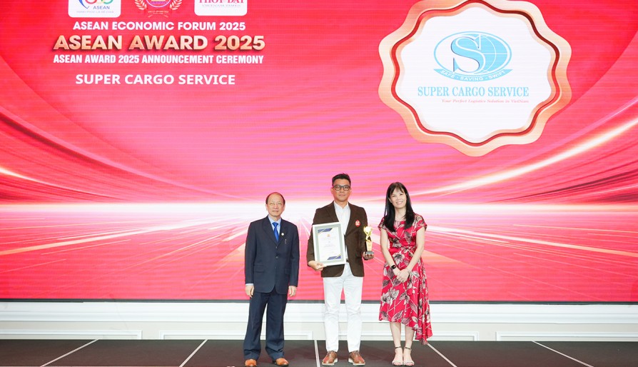SUPER CARGO SERVICE được vinh danh tại giải thưởng quốc tế Diễn đàn Kinh tế ASEAN 20025