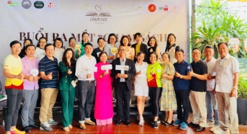 Ra mắt “Chạm Đọc Chạm Yêu Thương” với Talkshow “Sách, cánh cửa ký ức và hành trình vươn xa”