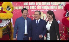 Bác Sỹ - Doanh nhân Nguyễn Thanh Tuấn - Giám đốc Hệ Thống Nha Khoa Sài Gòn vinh dự nhận giải thưởng Top 12 Nhà Lãnh Đạo Doanh Nghiệp Giỏi tại Dinh Độc